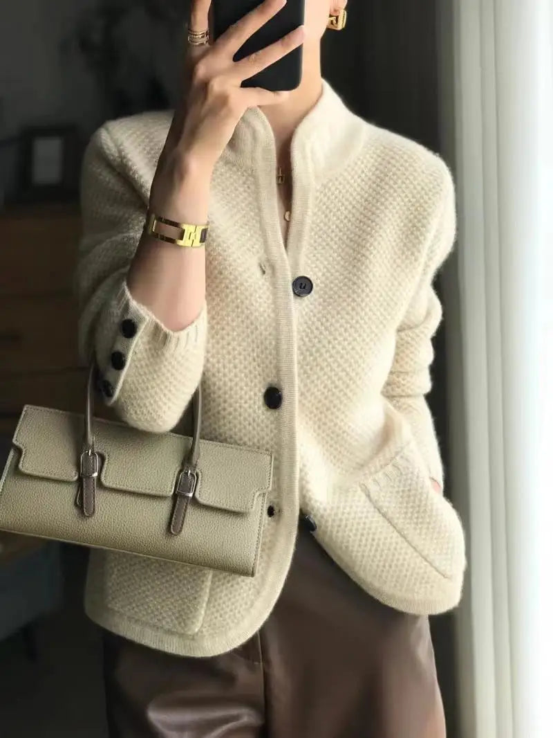 Tess - Damenjacke aus reiner rwolle