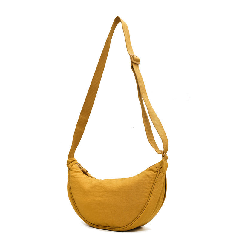 Kaitlyn - Halbmond Crossbody Tasche